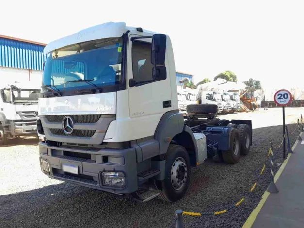 BENZ 3344 Axor ANO 2022/2022